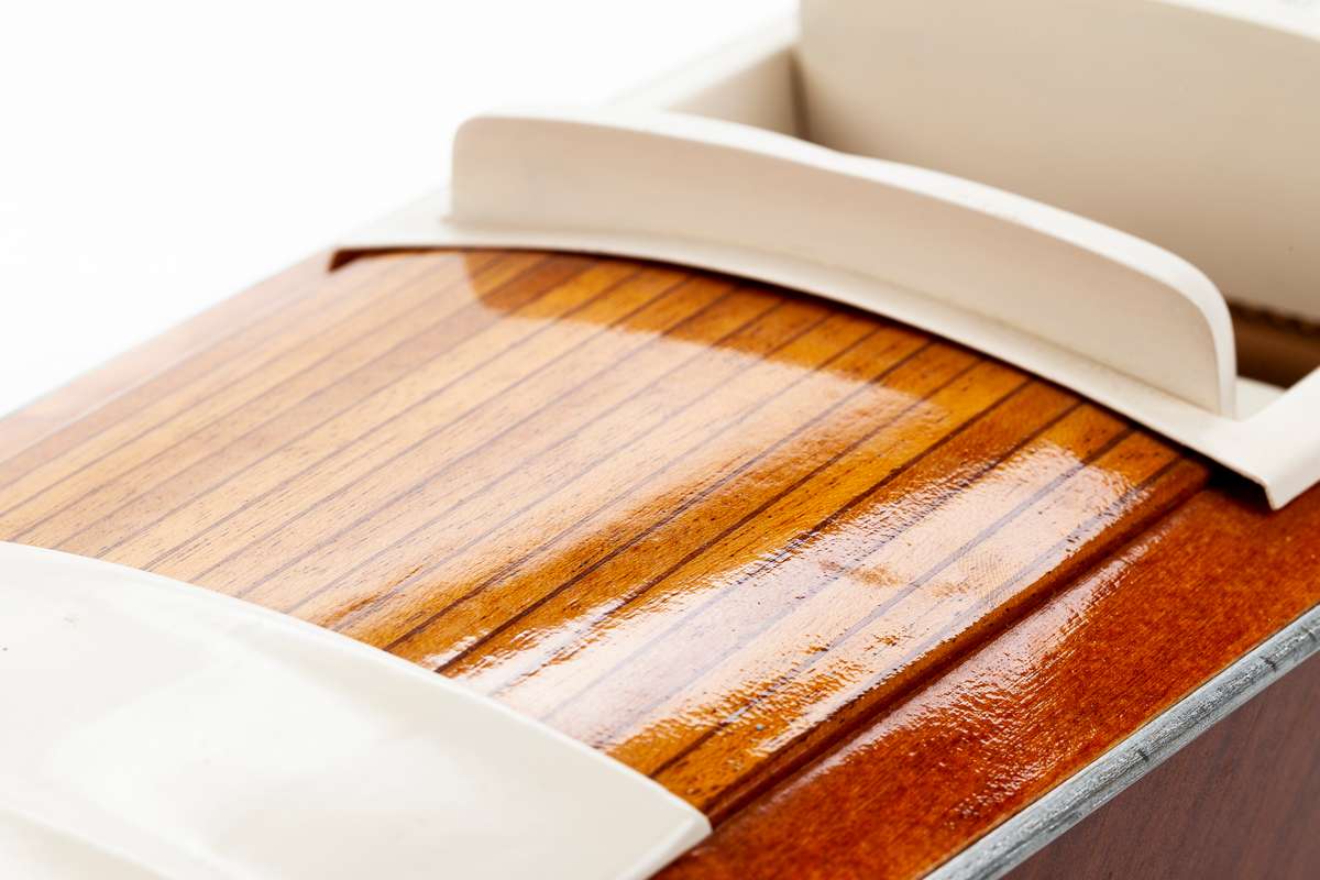 1:15 PHANTOM @ -Wooden hull