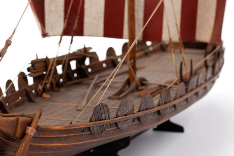1:25 Oseberg Special -Wooden hull - Photo manual