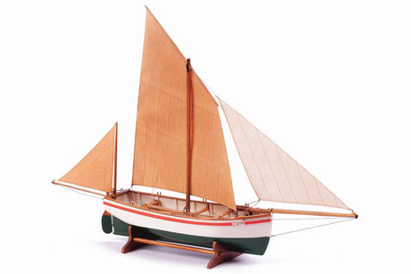 1:30 LE BAYARD - Wooden hull