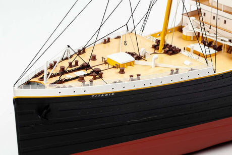 1:144 RMS Titanic Complete -Wooden hull