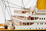 1:144 RMS Titanic Complete -Wooden hull