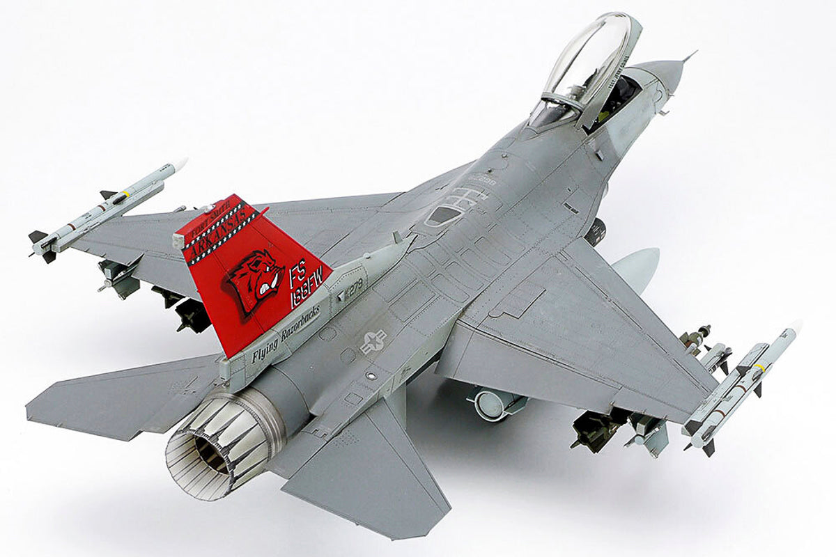 1/48 F-16C (block 25/32)