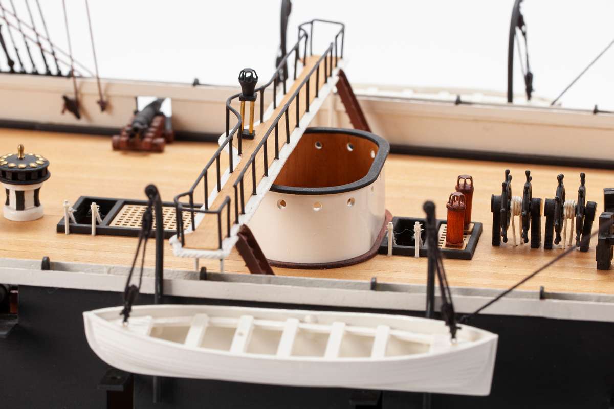 1:100 HMS Warrior  - Wooden hull