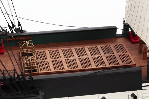 1:100 USS Constitution -Wooden hull