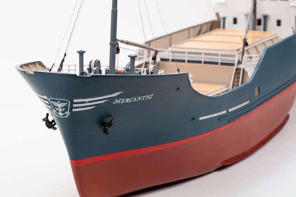 1:50 Mercantic - Wooden hull -Photo manual