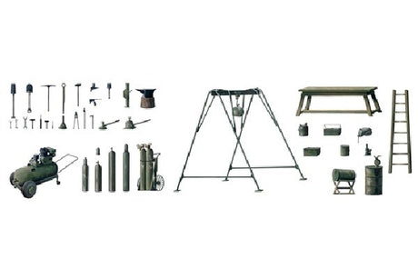 1:35 Field tool shop