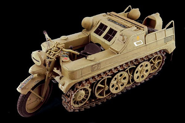 1:9 NSU HK 101 \'\'Kettenkrad\'\'