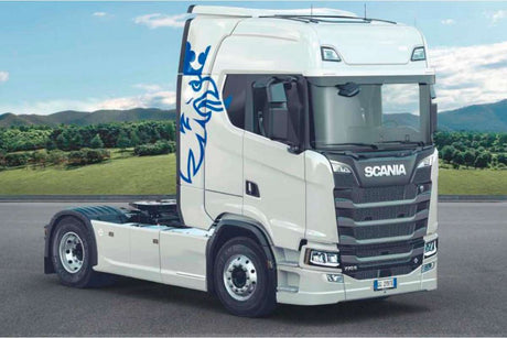 1:24 Scania S770 V8 \'white cab\'