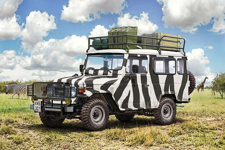 1:24 Toyota Safari