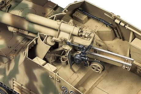 1:35 German Heavy Self-Propelled Howitzer Hummel