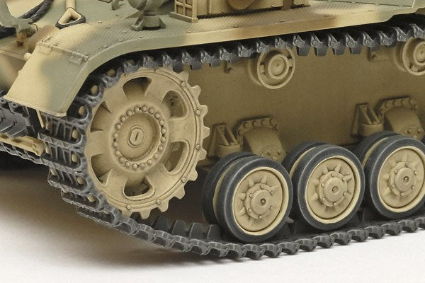 1:35 German Heavy Self-Propelled Howitzer Hummel