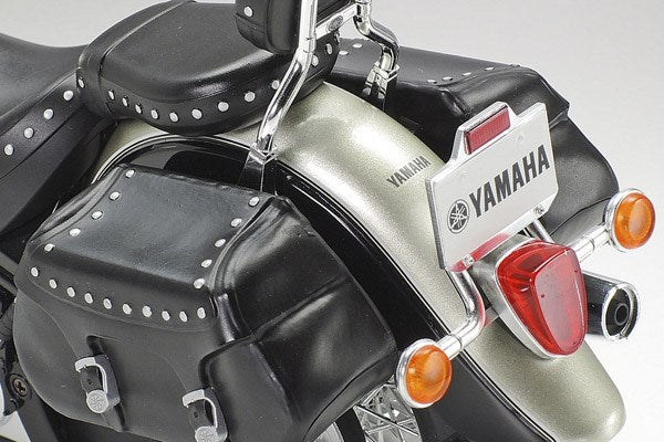 1:12 Yamaha XV1600 Road Star Custom