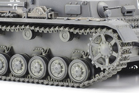 1/35 German Tank Panzerkampfwagen IV Ausf.F