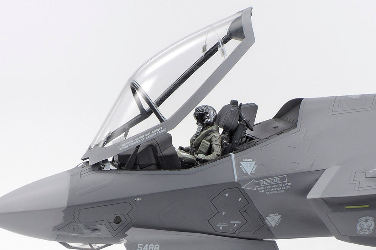 1/72 Lockheed Martin® F-35®A Lightning ?®
