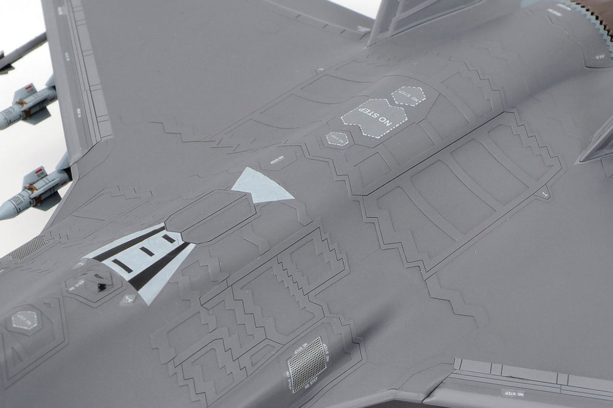 1/72 Lockheed Martin® F-35®A Lightning ?®