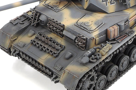 1/35 German Tank Panzerkampfwagen IV Ausf.G Early