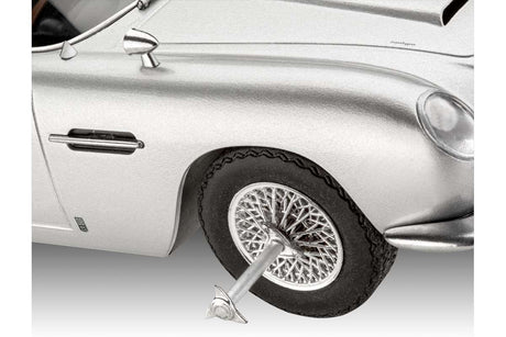 Advent Calendar \'James Bond Aston Martin DB5\' 1:24