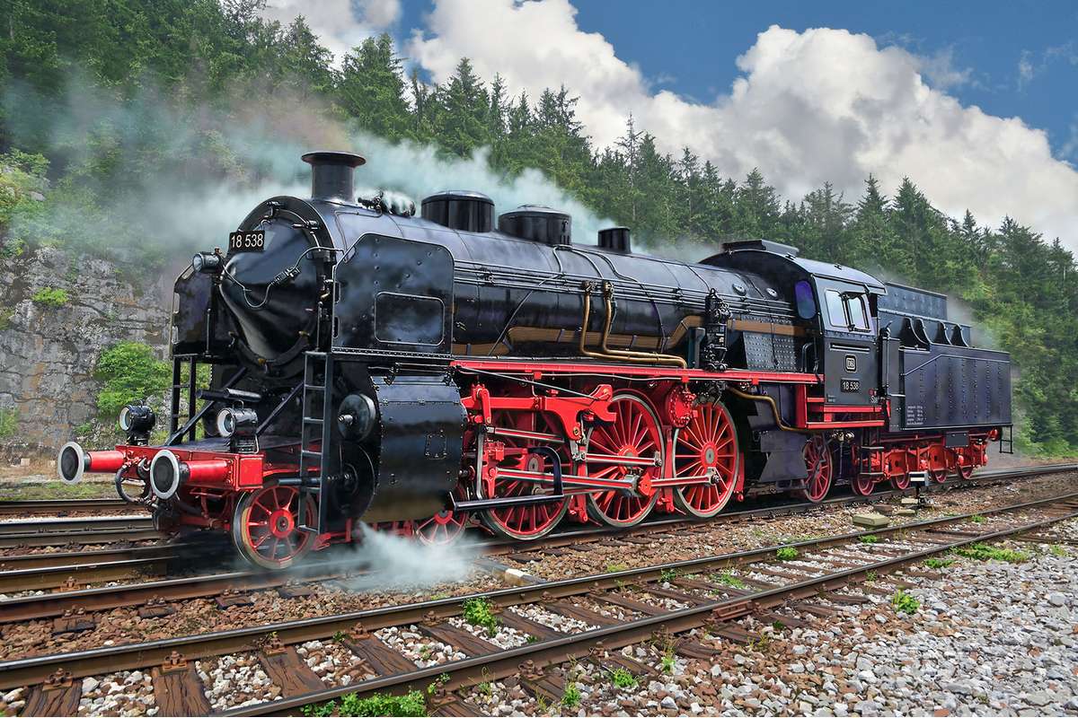 Express locomotive S3/6 BR18(5) with TenderT 1:87