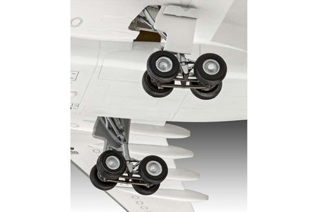 Airbus A330-300 - Lufthansa \'New Livery\' 1:144