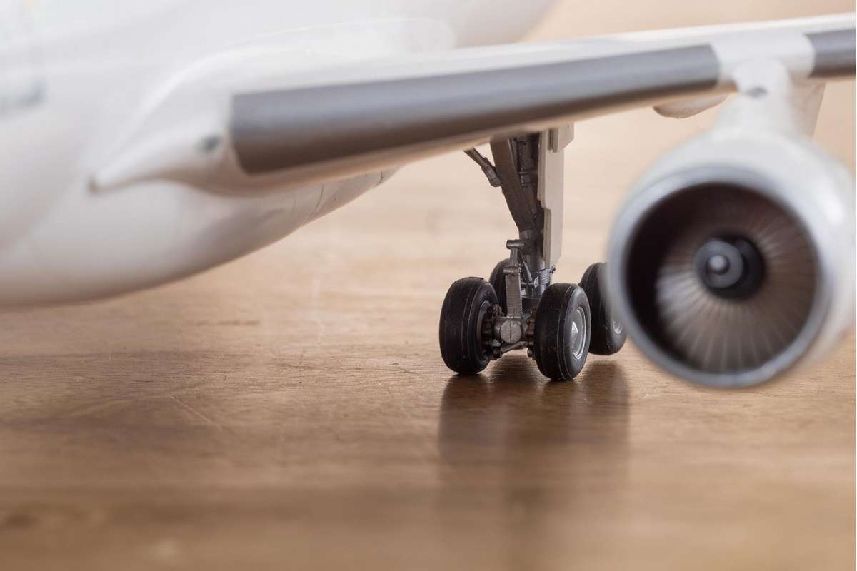 Airbus A330-300 - Lufthansa \'New Livery\' 1:144