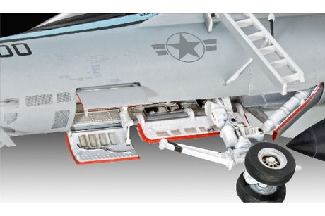 1:48 F/A-18E Super Hornet \'Top Gun\'