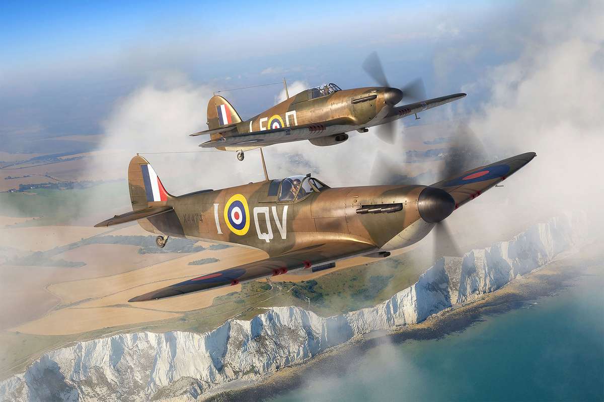 Model Set Spitfire Mk.Ia & Hurricane Mk.I 1:144