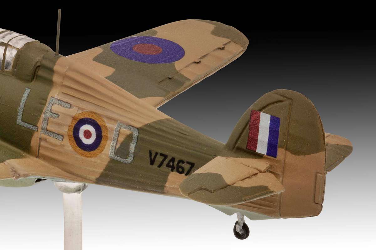 Model Set Spitfire Mk.Ia & Hurricane Mk.I 1:144