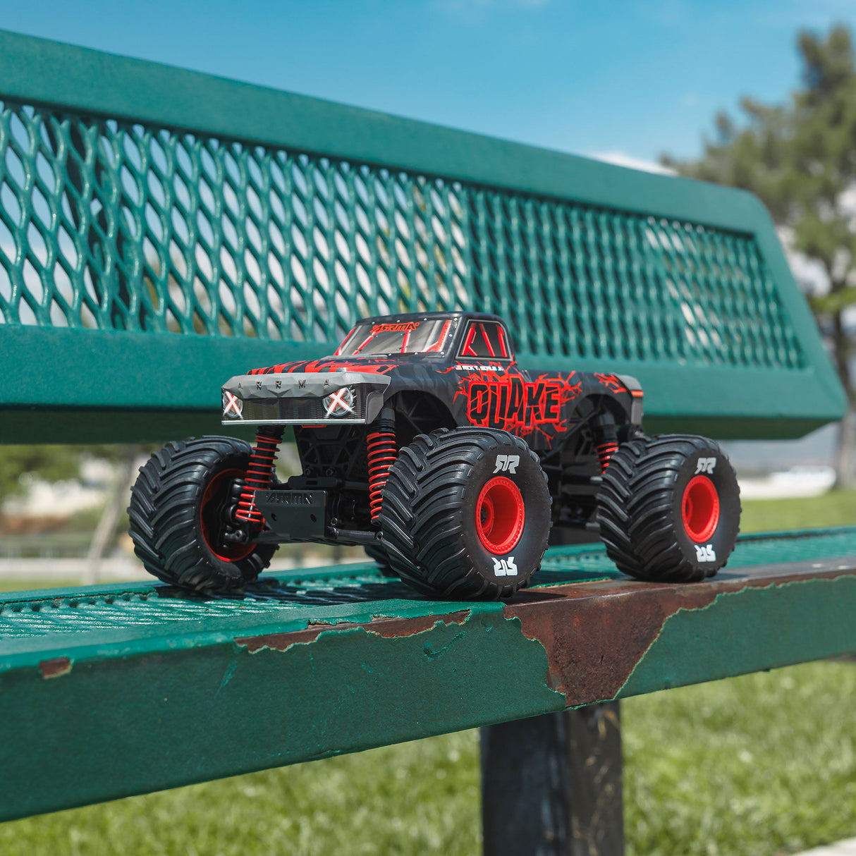 1/16 QUAKE GROM 4X4 RTR Brushed Monster Truck (Battery & Charger Included), Red
