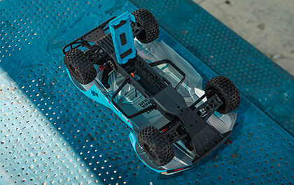 1/10 SCX10 III Coyote 4X4 RTR Brushed Rock Crawler, Blue