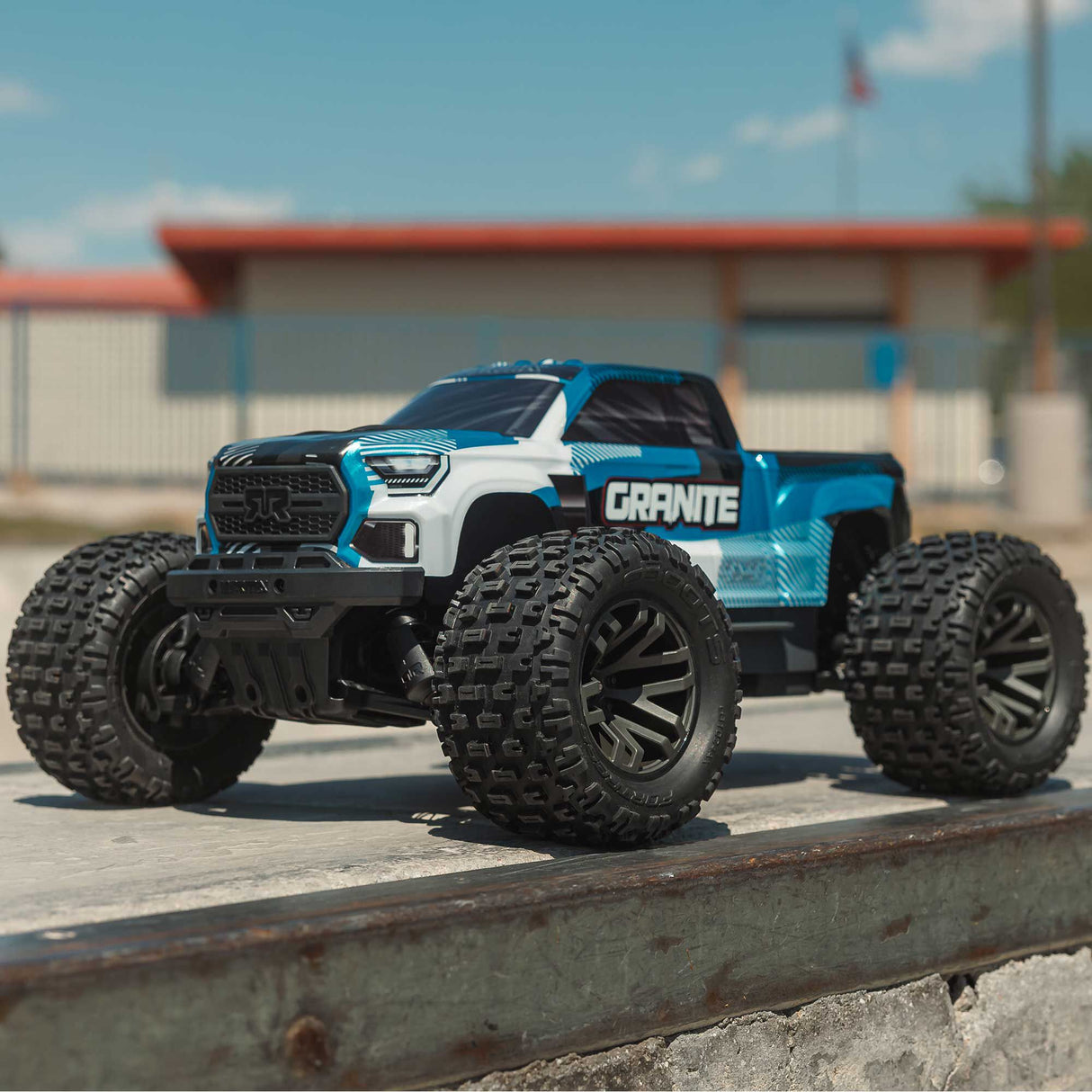 1/10 SCX10 III Coyote 4X4 RTR Brushed Rock Crawler, Blue