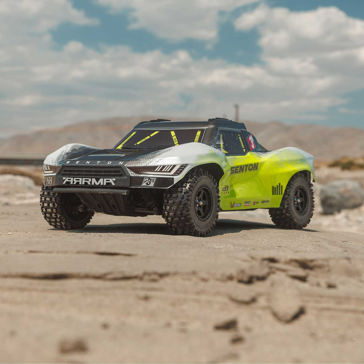 1/10 SCX10 III Coyote 4X4 RTR Brushed Rock Crawler, Blue