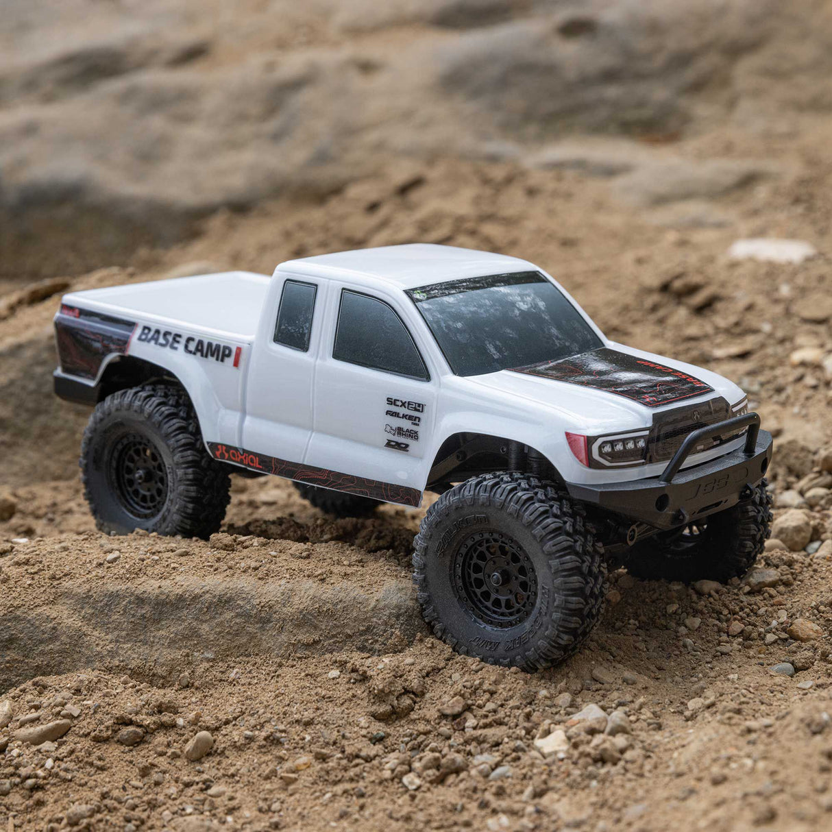 1/10 SCX10 III Coyote 4X4 RTR Brushed Rock Crawler, Blue