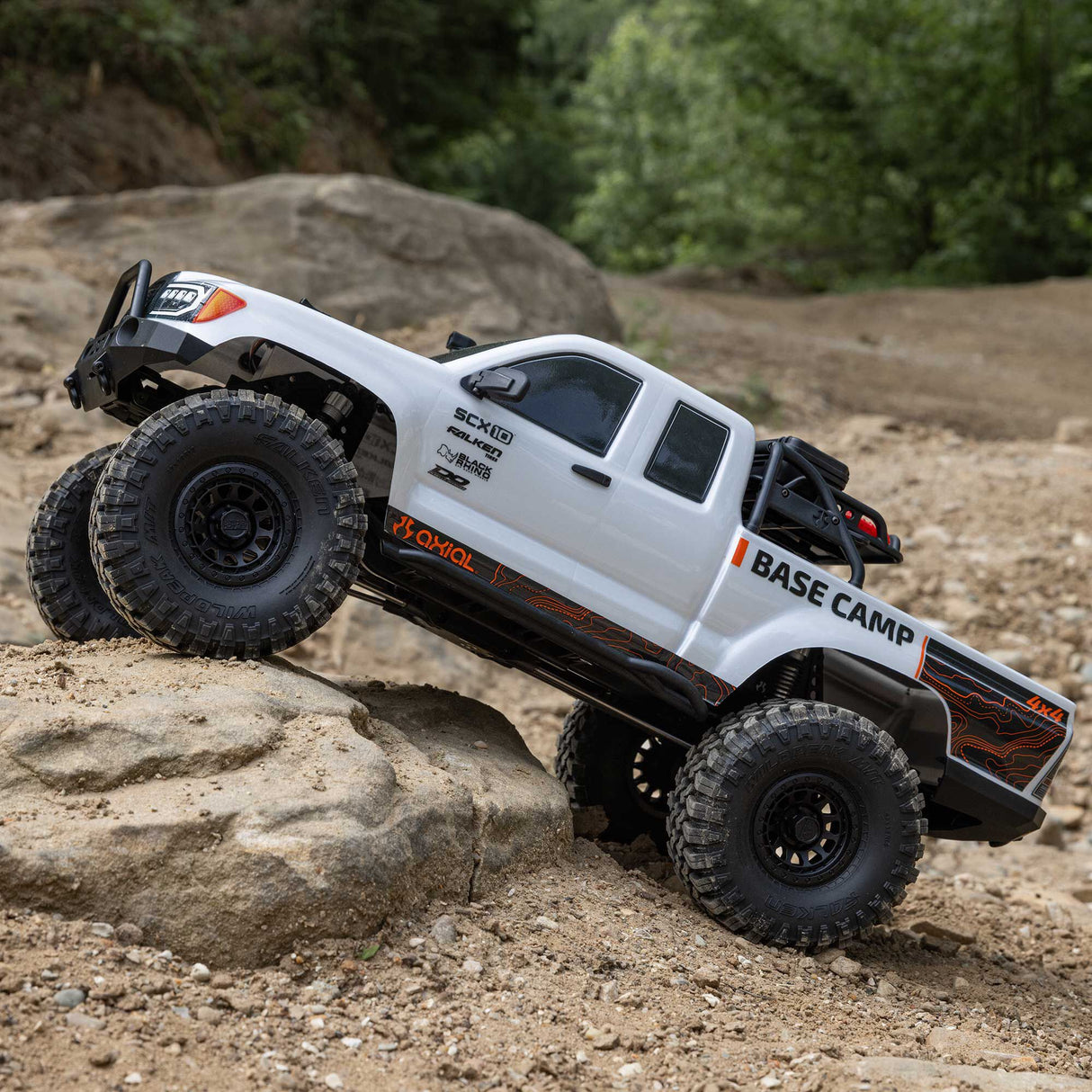 1/10 SCX10 III Coyote 4X4 RTR Brushed Rock Crawler, Blue