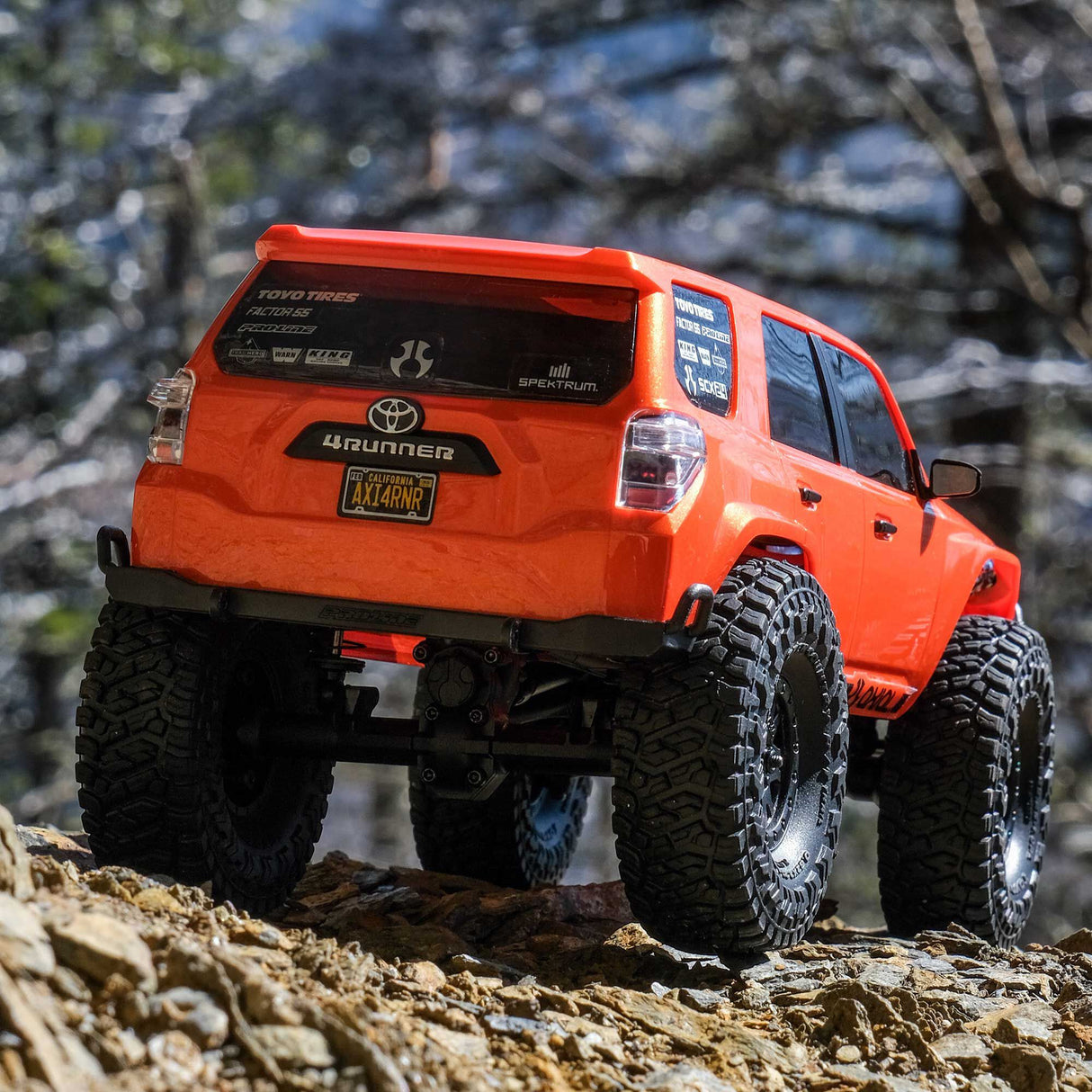 1/10 SCX10 III Coyote 4X4 RTR Brushed Rock Crawler, Blue