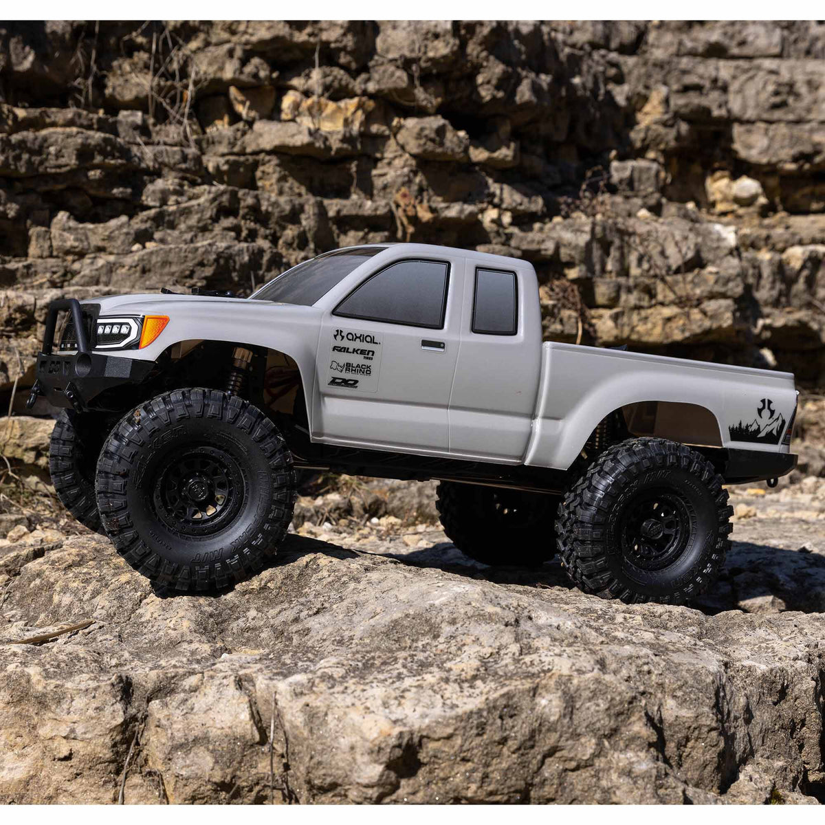 1/10 SCX10 III Base Camp 4X4 RTR Brushed Rock Crawler