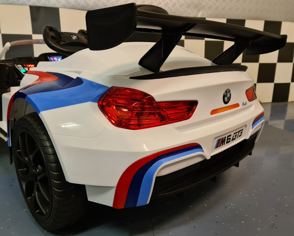 Elektrisk koerebil BMW M6 GT3 med 2.4G RC hvid