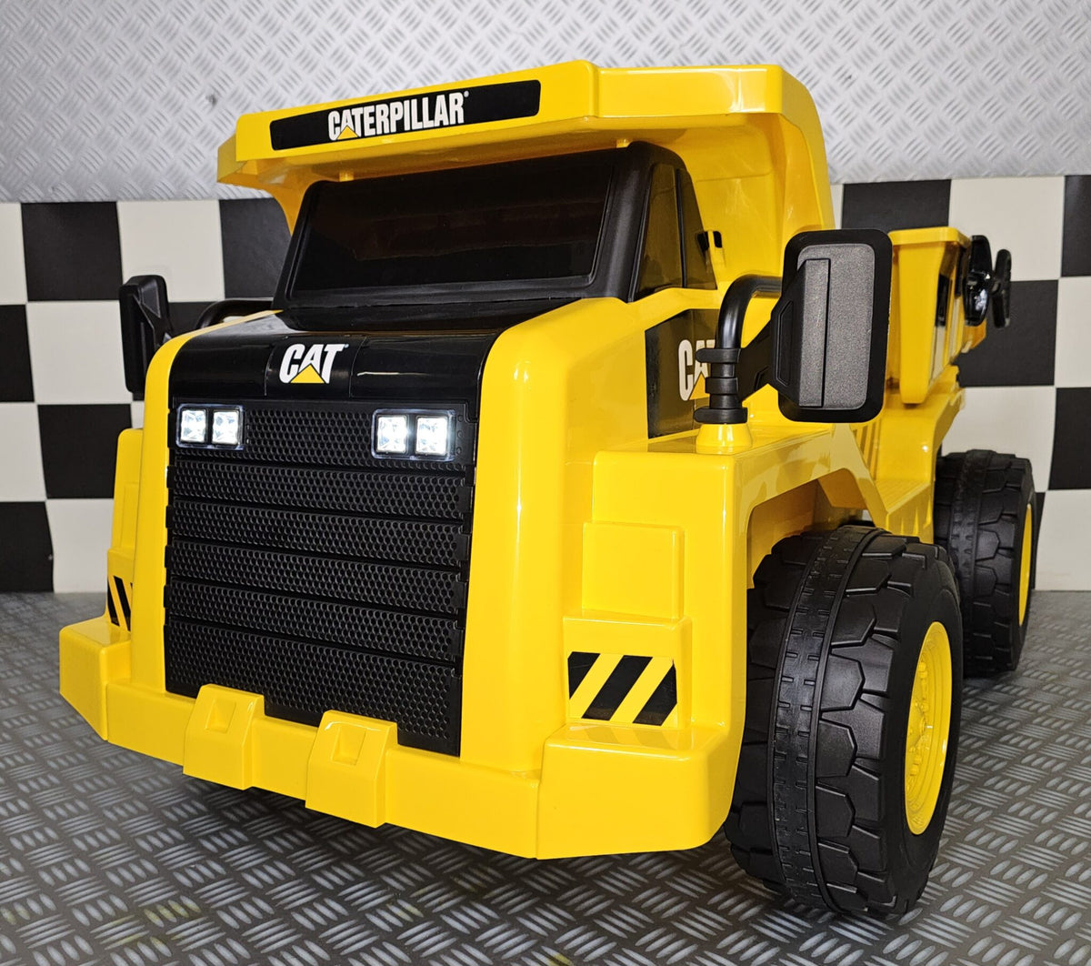 Caterpillar dumper 12V barntraktor – 1 person