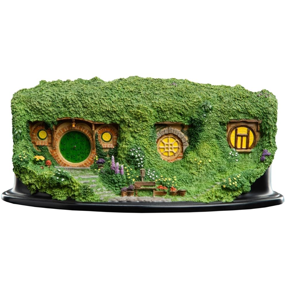 Weta Workshop The Lord of the Rings Trilogy Hobbit Hole - Bag End - Illuminated Edition