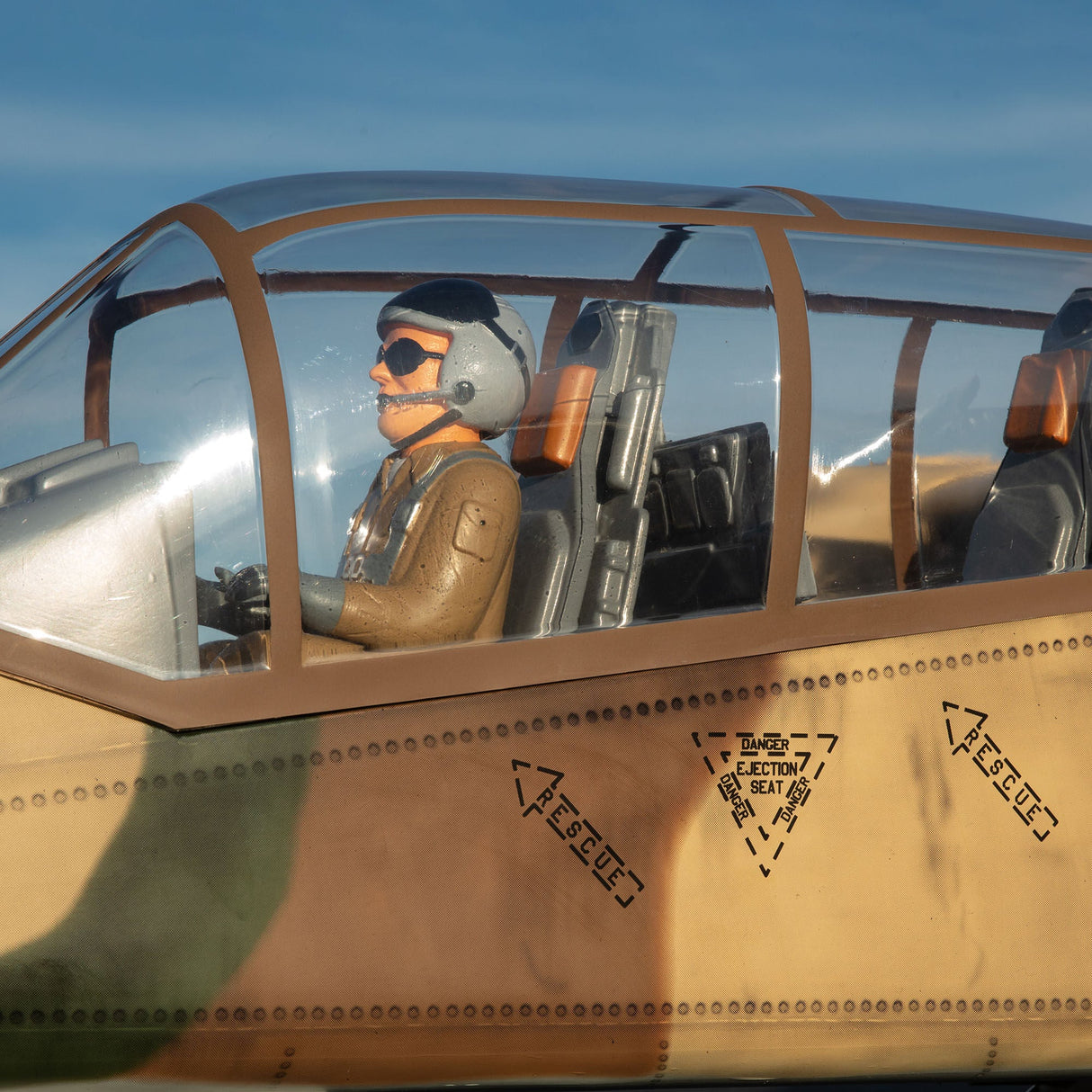 OV-10 Bronco 30cc ARF w/ Landing Gear Set
