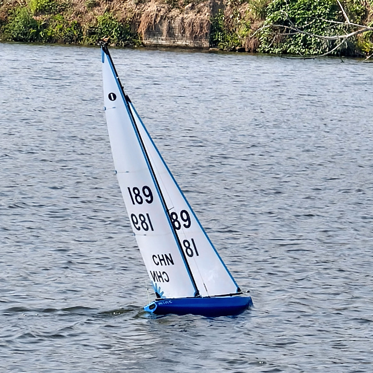 Joysway Sailboat Mint IOM PNP