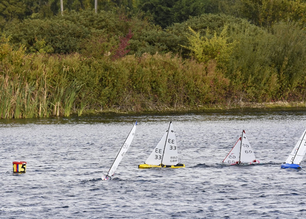 Joysway Sailboat Mint IOM PNP