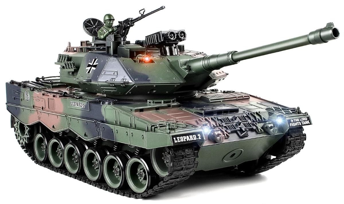 Seriös radiostyrd stridsvagn med äkta kulor, äkta rök, äkta rörelser samt möjlighet till vattenkulor