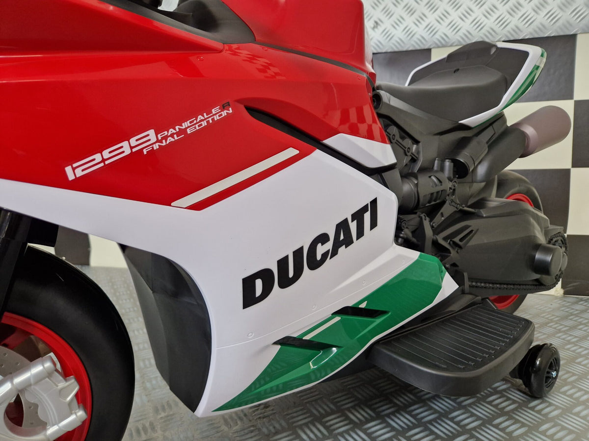 Ducati Panigale elmotorcykel för barn