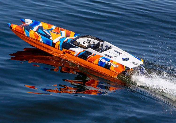 Traxxas 57046-4 DCB M41 Catamaran BL TQi TSM