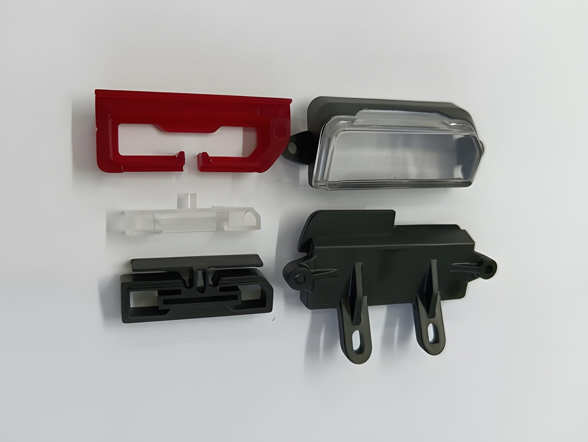 LED. Light Housing Rear Right