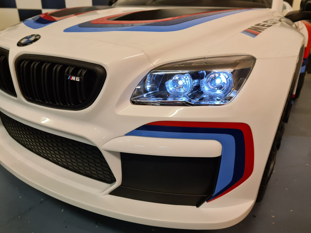 Elektrisk koerebil BMW M6 GT3 med 2.4G RC hvid