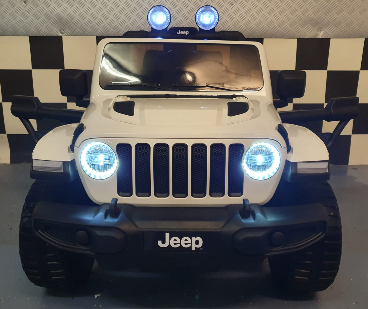 Jeep Wrangler børnebil 12 volt 4 hjulstræk RC hvid