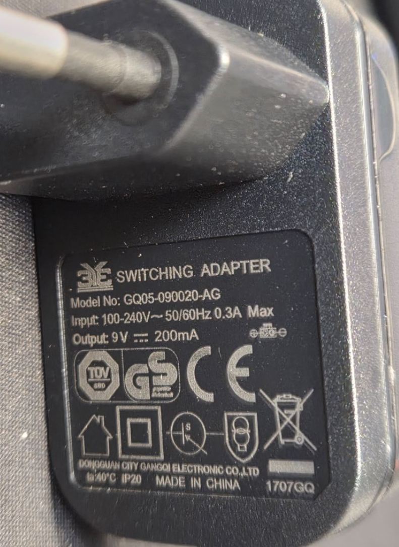 9V laddare med Mini-Tamiya kontakt – 200 mAh