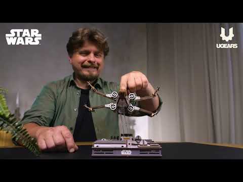 UGEARS Star Wars Luke Skywalkers X-Wing Starfighter – 3D träbyggsats med motor (455 delar)