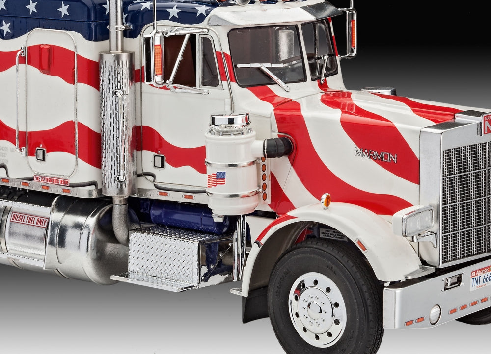 Revell 07429 Marmon Conventional Stars and Stripes – 1:25 Modellbyggsats